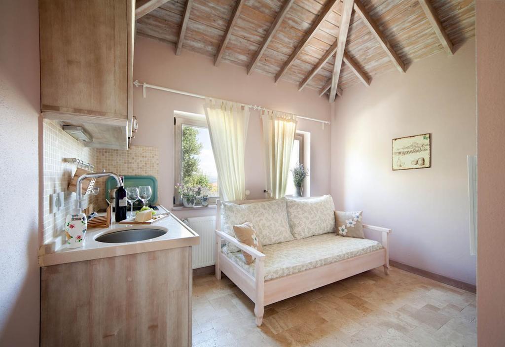 Mavikarga Bozcaada Bed & Breakfast Phòng bức ảnh